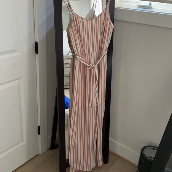 Side split Jumpsuit - Picture 3 of 3